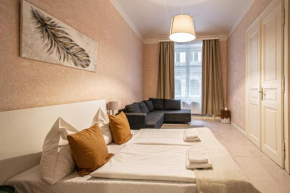 Rose Ruterra Suite